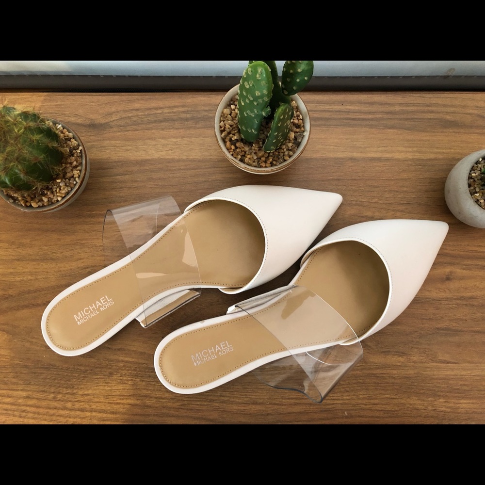 Micheal Kors ‘Brina Leather Mule’ in optic white.